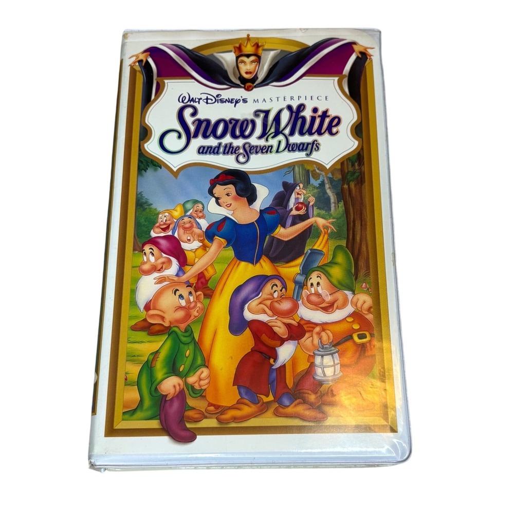 Disney Snow White and the Seven Dwarfs VHS Black Diamond Masterpiece Clamshell